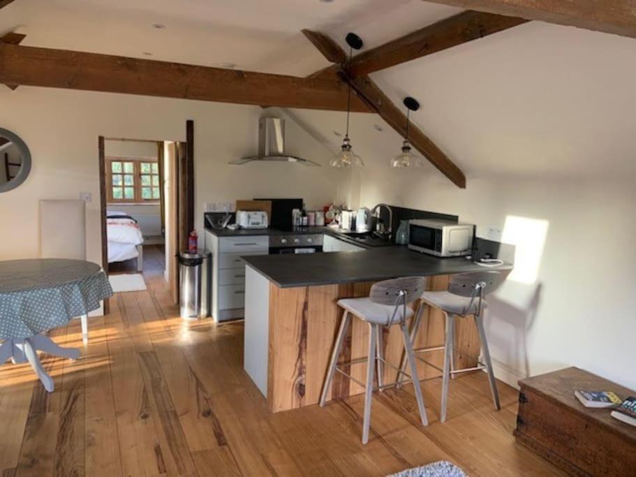 Apartment Beautiful Converted Coach House For Two *