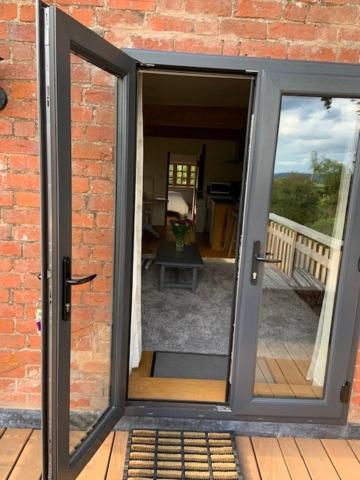 Beautiful Converted Coach House For Two
